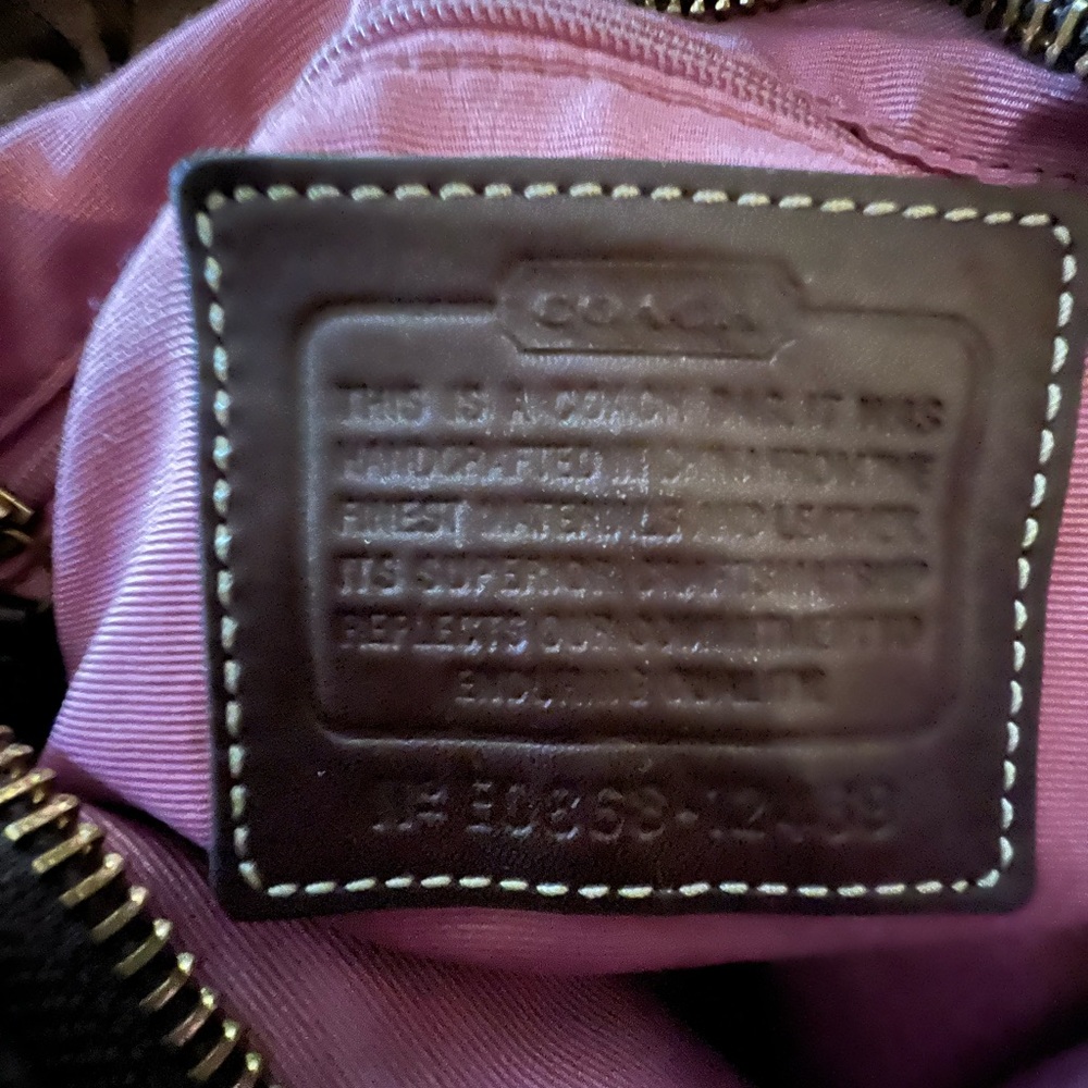Coach signature purse - Picture 5 of 5